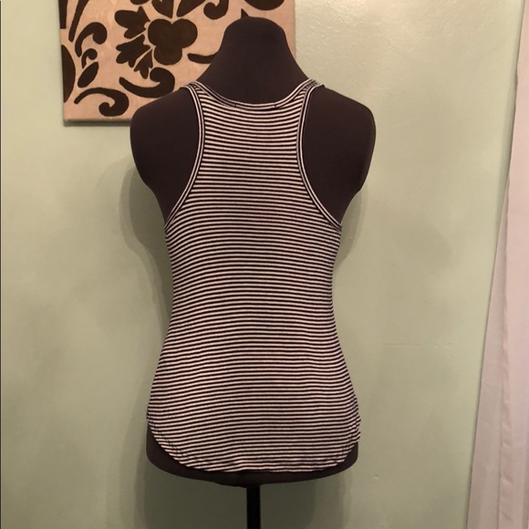 💐CJLA Racerback Adley Tank - Picture 2 of 6